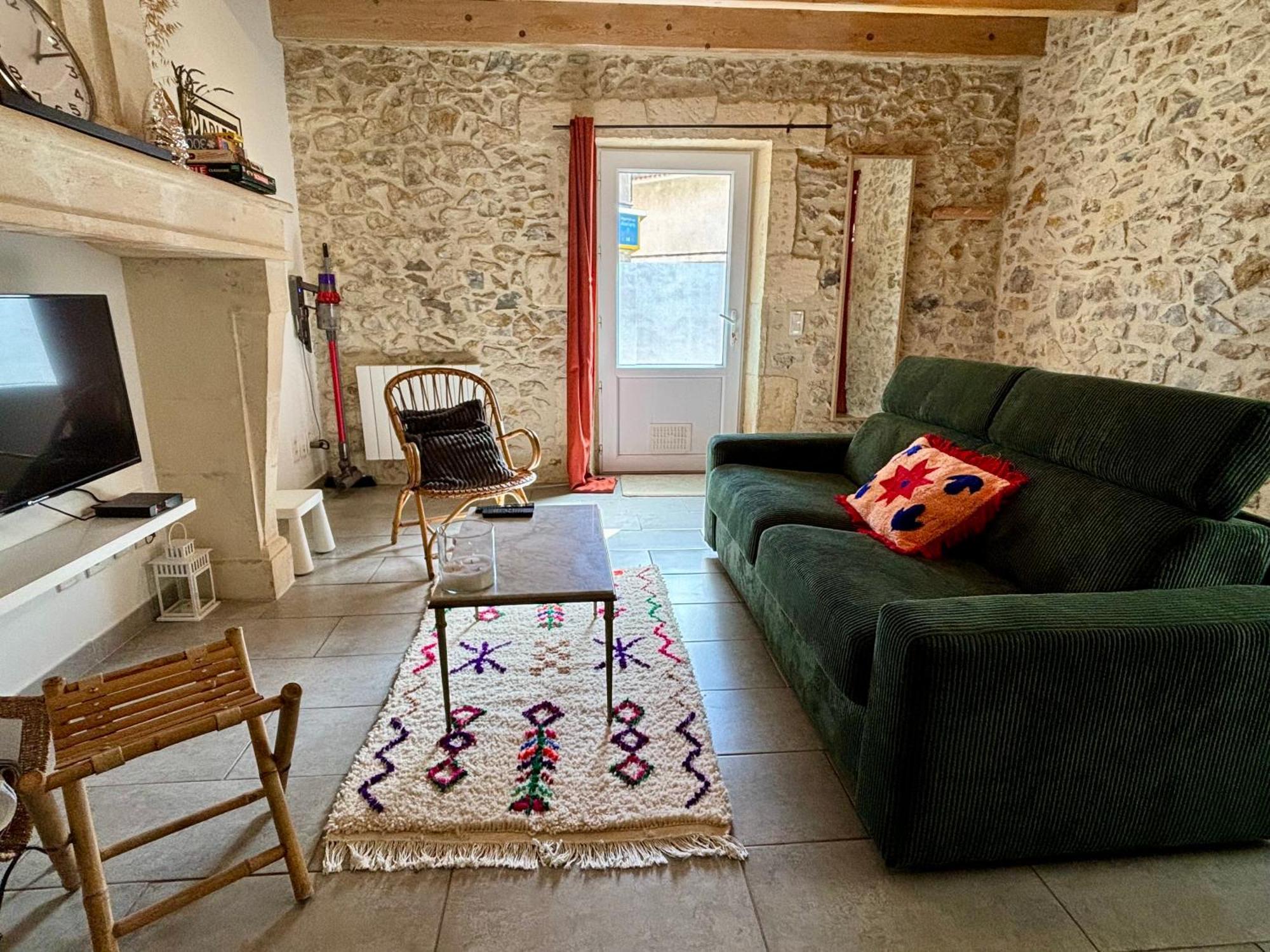 Arles Fait Sa Revolution Villa Eksteriør billede