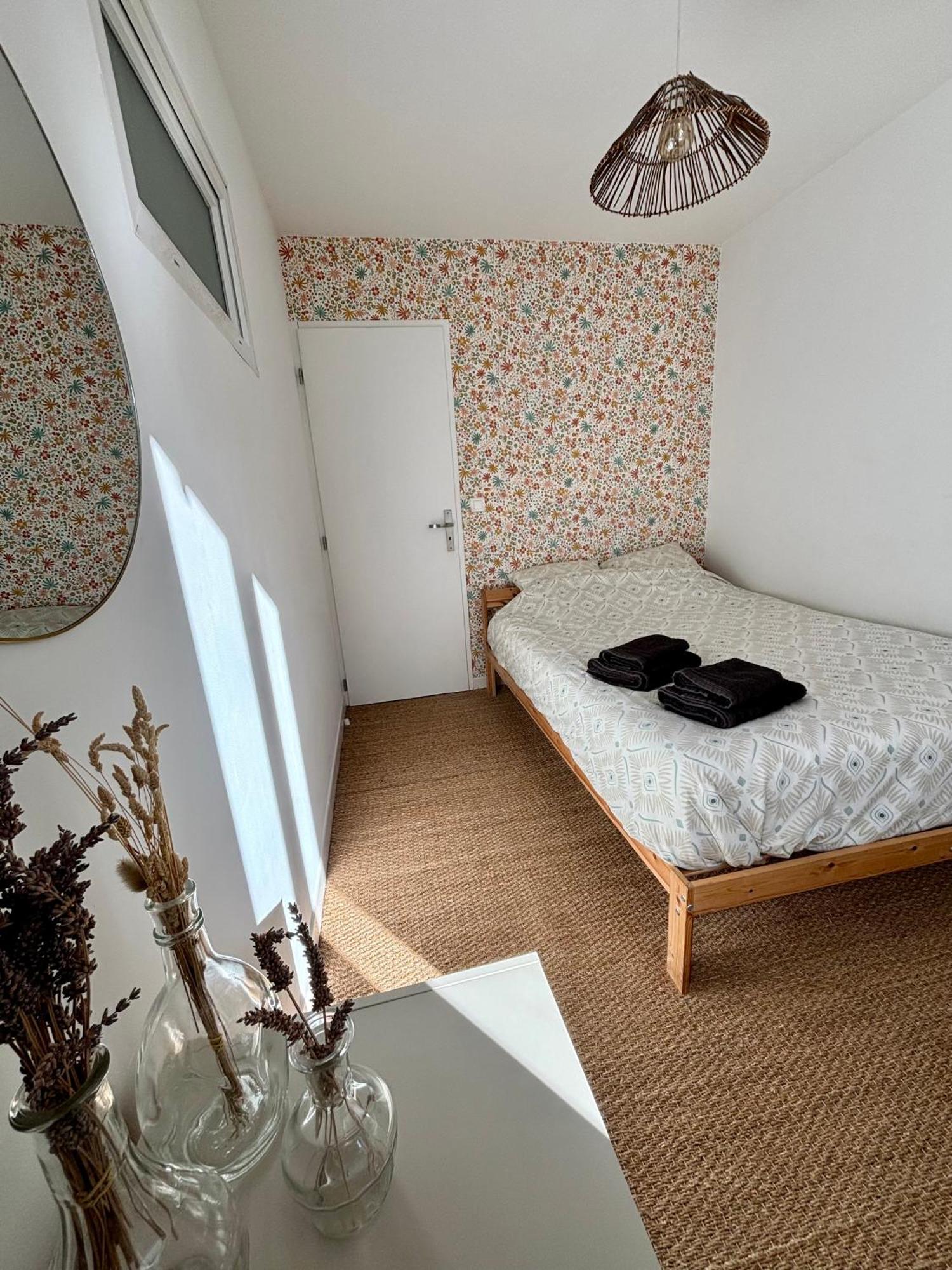Arles Fait Sa Revolution Villa Eksteriør billede